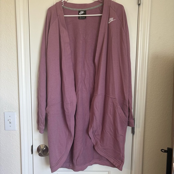 Nike Women’s Rally Relaxed Cardigan Embroidery Logo Violet - Size XL - Picture 1 of 6